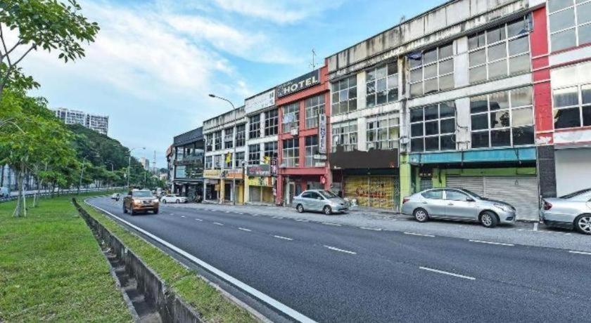 Oyo 90643 Gks Hotel Seremban Exterior foto